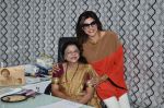 Sushmita Sen at Dr Trasi_s clinic launch in Khar, Mumbai on 29th Oct 2014 (17)_5452270a7f614.JPG