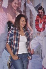 Sonakshi Sinha at the Launch of Keeda song from Action Jackson on 30th Oct 2014 (114)_545388d60c74c.JPG