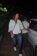 Sonakshi Sinha snapped in Bandra on 30th Oct 2014 (90)_545386a95ebfc.JPG