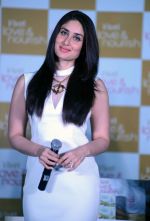Kareena Kapoor Khan at the Unveil unique range of Vivel Launches Love & Nourish at ITC Sheraton Hotel, Saket In New Delhi on 4th Nov 2014 (22)_545a247706553.JPG