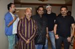 Sameer, Loy Mendonsa, _Shankar Mahadevan, _Ehsaan Noorani at Vikram Phadnis new film launch in Mumbai on 8th Nov 2014 (24)_545ed4c1b6d61.JPG