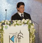 Shahrukh Khan at kolkatta international film festival on 10th Nov 2014 (36)_5461a66c4abc3.jpg