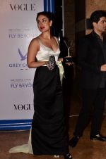 Kareena Kapoor at Grey Goose India Fly Beyond Awards in Grand Hyatt, Mumbai on 16th Nov 2014 (365)_5469a86b78588.JPG