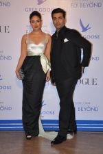 Kareena Kapoor, Karan Johar at Grey Goose India Fly Beyond Awards in Grand Hyatt, Mumbai on 16th Nov 2014 (221)_5469a86edf8a4.JPG