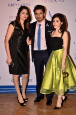 at Grey Goose India Fly Beyond Awards in Grand Hyatt, Mumbai on 16th Nov 2014 (1)_54699cbab8683.JPG
