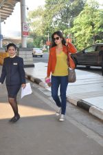Katrina Kaif leave for Arpita Khan_s Wedding in Mumbai on 18th Nov 2014 (33)_546c5aa3b714a.JPG