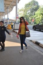 Katrina Kaif leave for Arpita Khan_s Wedding in Mumbai on 18th Nov 2014 (35)_546c5aa51a0fa.JPG