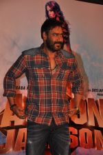 Ajay Devgn at the Launch of Gangster Baby song from Action Jackson in PVR, Mumbai on 21st Nov 2014 (139)_547067151b5b3.JPG