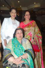 Hema Malini, Simi Grewal, Pamela Chopra at GR8 Yash Chopra Memorial Awards meet in J W Marriott on 20th Nov 2014 (58)_547075f9b4968.JPG