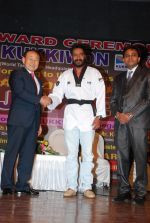 Ajay Devgan was felicitated by Taekwondo Masters from Korea in Mumbai on 22nd Nov 2014 (15)_54732670426e0.JPG