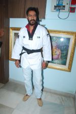 Ajay Devgan was felicitated by Taekwondo Masters from Korea in Mumbai on 22nd Nov 2014 (29)_54732679610e3.JPG
