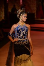 Model walk the ramp for Suneet Verma for Blenders with jewels by Azva on 29th Nov 2014 (75)_547c4aa46a044.JPG