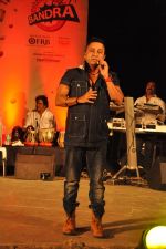 Sukhwinder Singh at Bandra Fest in Bandra on 29th Nov 2014 (18)_547c2fe236255.JPG