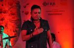 Sukhwinder Singh at Bandra Fest in Bandra on 29th Nov 2014 (29)_547c2fea7193f.JPG