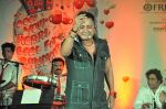 Sukhwinder Singh at Bandra Fest in Bandra on 29th Nov 2014 (41)_547c2ff2adb2e.JPG