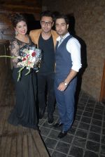 Vahbiz , Anshul trivedi and Vivian Dsena at Vahbbiz Dorabjee_s bday in Mumbai on 3rd Dec 2014_5480072665209.jpg