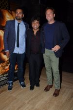 David Brooks, Rajpal Yadav, Kal Penn at Bhopal film premiere in Mumbai on 4th Dec 2014 (91)_54817fc0c4c2b.JPG