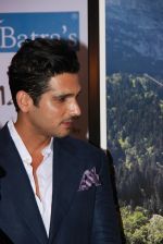 Zayed Khan at mukesh batra photo exhibition in Mumbai on 4th Dec 2014 (149)_54817a4e0e924.jpg