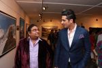 Zayed Khan at mukesh batra photo exhibition in Mumbai on 4th Dec 2014 (59)_54817a0987fa2.jpg