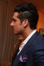 Zayed Khan at mukesh batra photo exhibition in Mumbai on 4th Dec 2014 (76)_54817a1a762e5.jpg