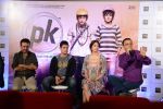 Aamir khan, Anushka Sharma, Rajkumar Hirani, Vidhu Vinod Chopra at PK Movie Press Meet in Hyderabad on 9th Dec 2014 (108)_54880408d334e.JPG