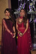 Amrita Arora, Malaika Arora Khan at Sangeet ceremony of Riddhi Malhotra and Tejas Talwalkar in J W Marriott, Mumbai on 13th Dec 2014 (608)_548e9f9195176.JPG