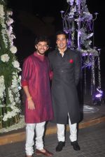 Dino Morea, Aditya Thackeray at Sangeet ceremony of Riddhi Malhotra and Tejas Talwalkar in J W Marriott, Mumbai on 13th Dec 2014 (517)_548e9ef991a2c.JPG