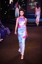 Model walk the ramp for Blenders Fashion Tour kolkata on 13th Dec 2014 (5)_548e9c543a649.jpg