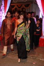 Jacqueline Fernandez graces her Personal assistant Ram_s Nephew wedding in Kandivli, Mumbai on 15th Dec 2014 (71)_548fe02d18ef8.jpg