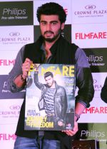 Arjun Kapoor launches the latest issue of Filmfare magazine at Crown Plaza Okhala, New Delhi on 17th Dec 2014 (3)_5493fb44e2365.jpg