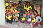Shriya Saran spreads christmas joy with Access Life NGO Kids in Chembur, Mumbai on 23rd Dec 2014 (30)_549a8c807ff3e.JPG