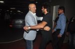 Anil Kapoor, Anupam Kher snapped at airport in Mumbai on 2nd Jan 2015 (43)_54a7ca6f1dfb5.JPG