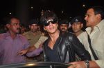 Shahrukh Khan snapped at airport in Mumbai on 4th Jan 2014 (23)_54aa34c641317.JPG