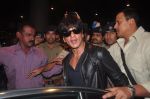 Shahrukh Khan snapped at airport in Mumbai on 4th Jan 2014 (24)_54aa34c73d8e6.JPG
