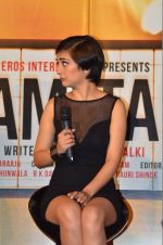 Akshara Haasan at Shamitabh trailor launch in Mumbai on 6th Jan 2015 (250)_54acdc206242d.jpg