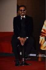 Dhanush at Shamitabh trailor launch in Mumbai on 6th Jan 2015 (181)_54acd8431cceb.jpg