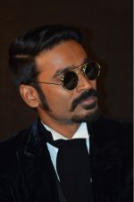 Dhanush at Shamitabh trailor launch in Mumbai on 6th Jan 2015 (299)_54acd85072943.jpg