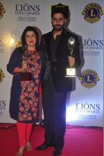 Farah Khan, Abhishek Bachchan at the 21st Lions Gold Awards 2015 in Mumbai on 6th Jan 2015 (319)_54acf38b70df3.jpg