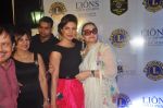 Priyanka Chopra, Salma Agha at the 21st Lions Gold Awards 2015 in Mumbai on 6th Jan 2015 (640)_54acf59d2146f.jpg