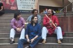 Vidvan Kumaresh, Shankar Mahadevan, Ronu Majumdar, Rahul Sharma at Swaranjali concert photo shoot in Mumbai on 6th Jan 2015 (5)_54acd6f04aa0d.jpg