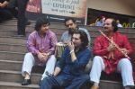 Vidvan Kumaresh, Shankar Mahadevan, Ronu Majumdar, Rahul Sharma at Swaranjali concert photo shoot in Mumbai on 6th Jan 2015 (8)_54acd68da9aee.jpg