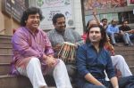 Vidvan Kumaresh, Shankar Mahadevan, Ronu Majumdar, Rahul Sharma at Swaranjali concert photo shoot in Mumbai on 6th Jan 2015 (9)_54acd6ca35d45.jpg
