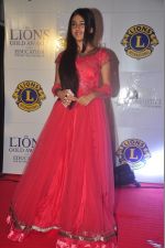 at the 21st Lions Gold Awards 2015 in Mumbai on 6th Jan 2015 (395)_54acf2ccbea00.jpg