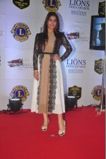 at the 21st Lions Gold Awards 2015 in Mumbai on 6th Jan 2015 (56)_54acf297a167c.jpg