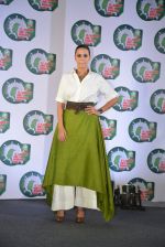 Neha Dhupia spark a debate at Ariel - Is laundry only a woman_s job on 8th Jan 2015 (17)_54af812d311df.JPG
