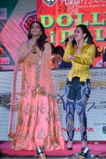 Malaika Arora Khan, Sonam Kapoor at Dolly Ki Doli promotions in Mumbai on 9th Jan 2015 (33)_54b2433d4c068.JPG
