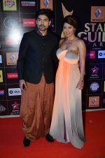 Debina Bonnerjee and Gurmeet Choudhry at Producers Guild Awards 2015 in Mumbai on 11th Jan 2015 (1384)_54b3650bc4a4c.JPG