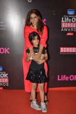 at Life Ok Screen Awards red carpet in Mumbai on 14th Jan 2015(278)_54b7d20b68bd4.JPG