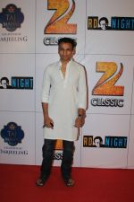 Abhijeet Sawant in a serene white kurta at R D Night hosted by Zee Classic_54bf8b7516cc0.jpg