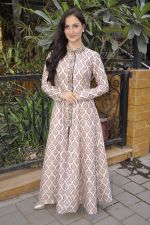 Elli Avram at the festive collection launch at the Hue store on 20th Jan 2015 (123)_54bf53fa598b2.JPG